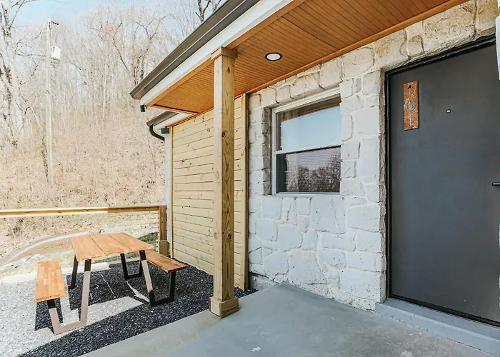 Grey Pine Lodge